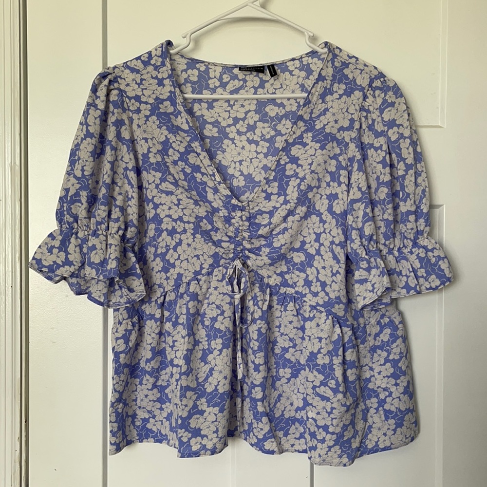 Ruched Front Floral Peplum Top with Puff Sleeve
